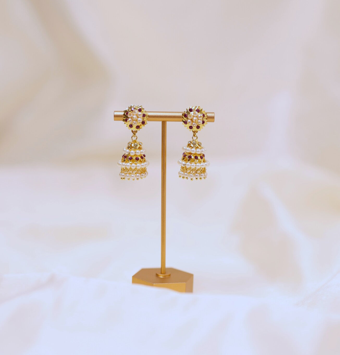 Sanvi Pearl Jhumka