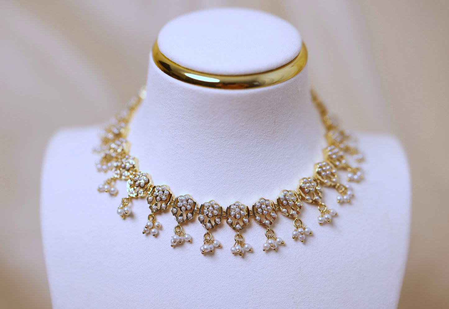 Liya Pearl Kundan Choker