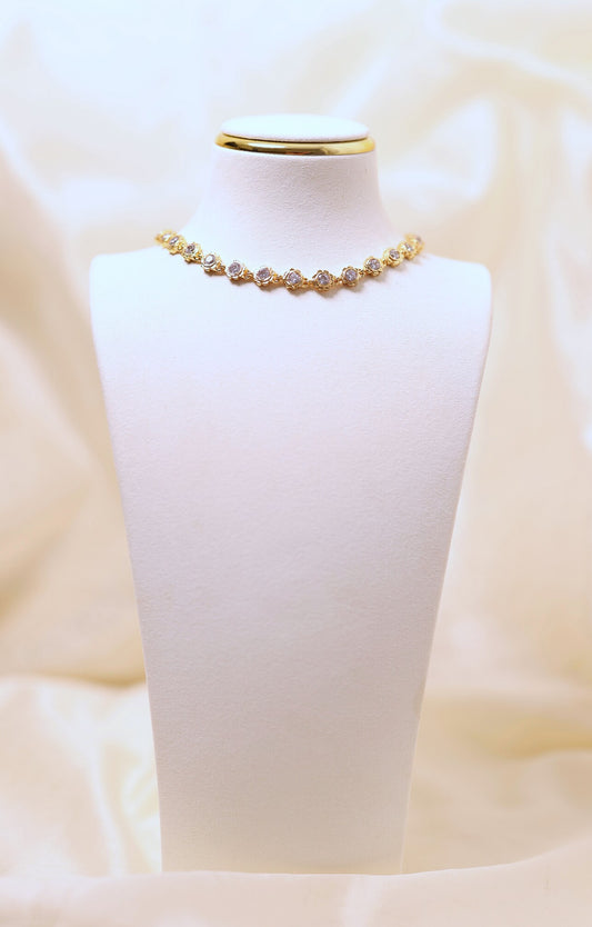 White Dainty Impon Choker