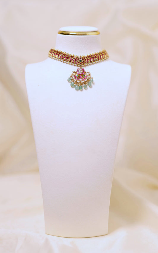 Chandani Kundan Choker