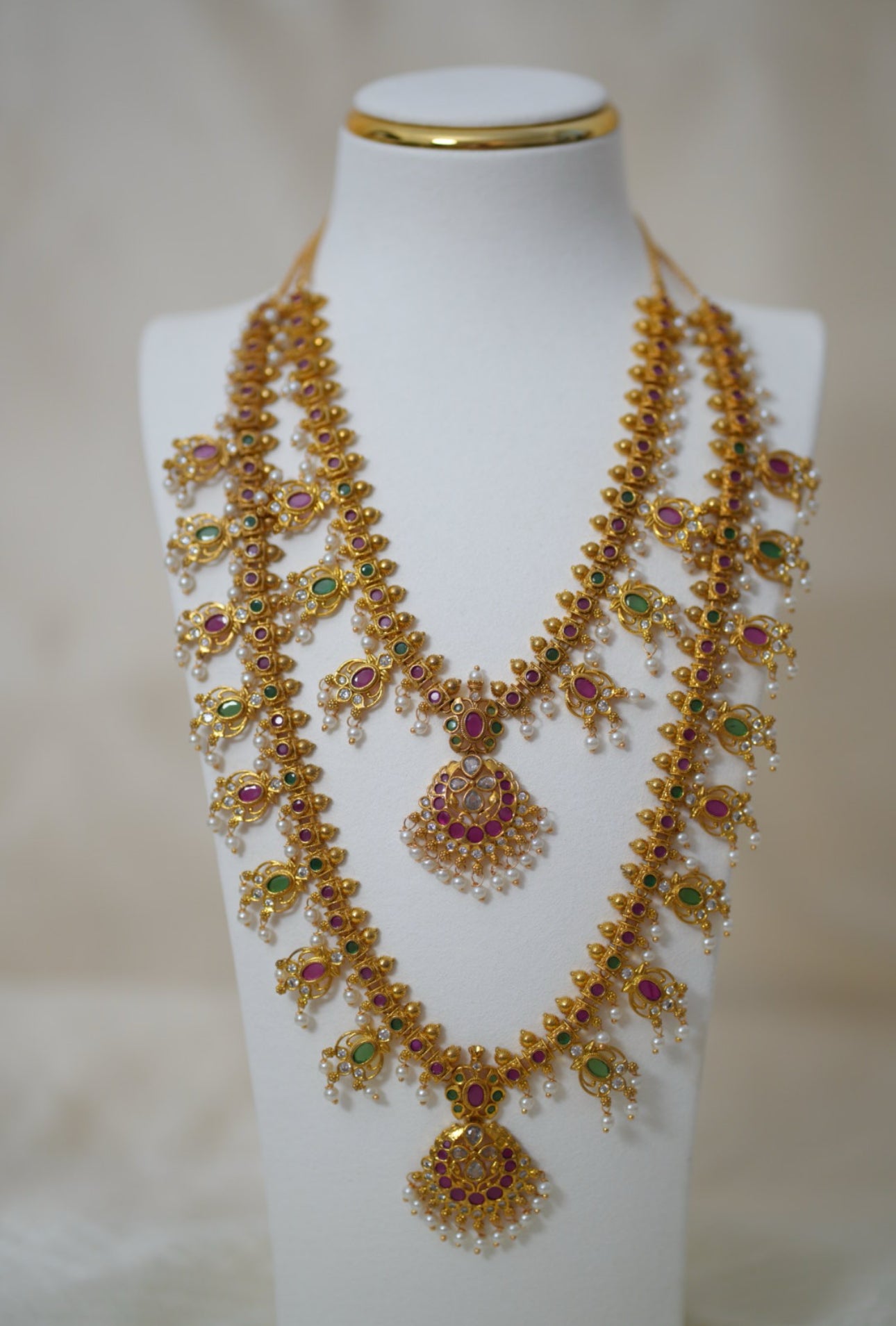 Aditi Necklace Set
