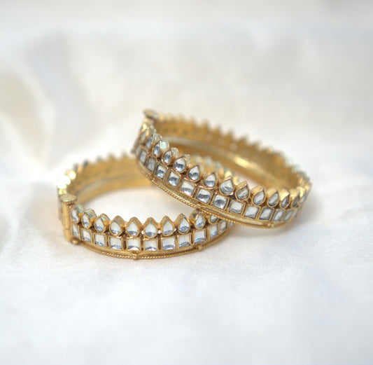 Madhavi Gold Plated Jadau Kundan Bangles